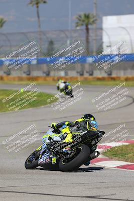 media/Mar-19-2022-Fastrack Riders (Sat) [[4e7522d738]]/Level 5 Race/Turn 3 and 4/